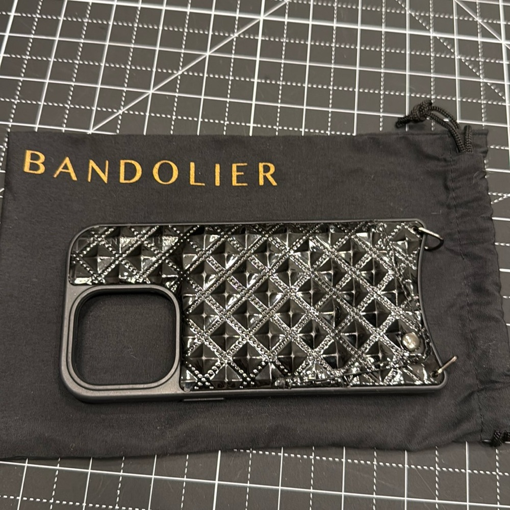 Bandolier  Sheila pyramid iPhone 14 Pro case black
